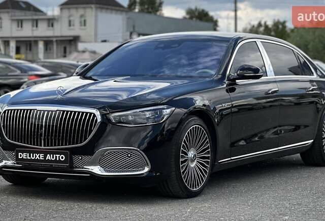 Черный Мерседес Майбах, объемом двигателя 6 л и пробегом 19 тыс. км за 209900 $, фото 1 на Automoto.ua