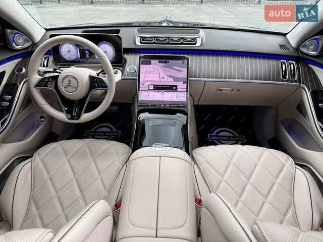 Черный Мерседес Майбах, объемом двигателя 6 л и пробегом 19 тыс. км за 209900 $, фото 81 на Automoto.ua