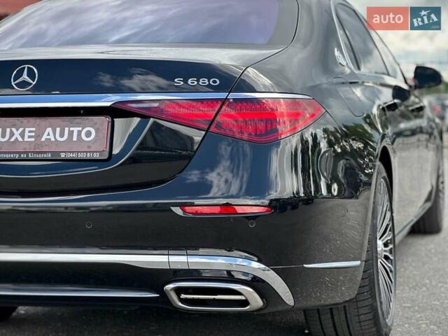 Черный Мерседес Майбах, объемом двигателя 6 л и пробегом 19 тыс. км за 209900 $, фото 7 на Automoto.ua