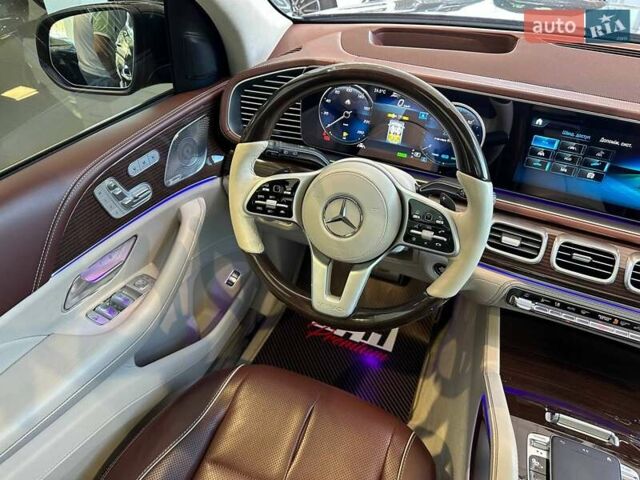 Черный Мерседес Майбах, объемом двигателя 4 л и пробегом 56 тыс. км за 154900 $, фото 30 на Automoto.ua