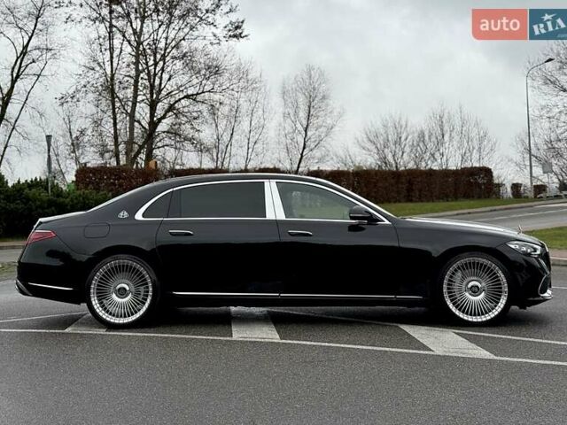 Черный Мерседес Майбах, объемом двигателя 3.98 л и пробегом 43 тыс. км за 179900 $, фото 20 на Automoto.ua