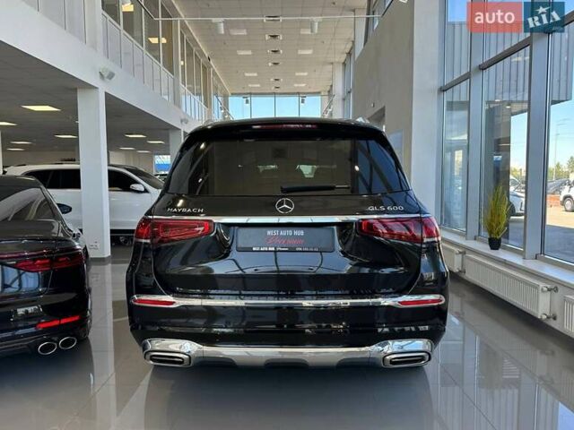 Черный Мерседес Майбах, объемом двигателя 4 л и пробегом 56 тыс. км за 154900 $, фото 8 на Automoto.ua