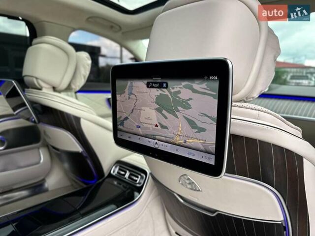 Черный Мерседес Майбах, объемом двигателя 6 л и пробегом 19 тыс. км за 209900 $, фото 82 на Automoto.ua