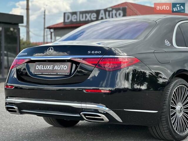 Черный Мерседес Майбах, объемом двигателя 6 л и пробегом 19 тыс. км за 209900 $, фото 10 на Automoto.ua