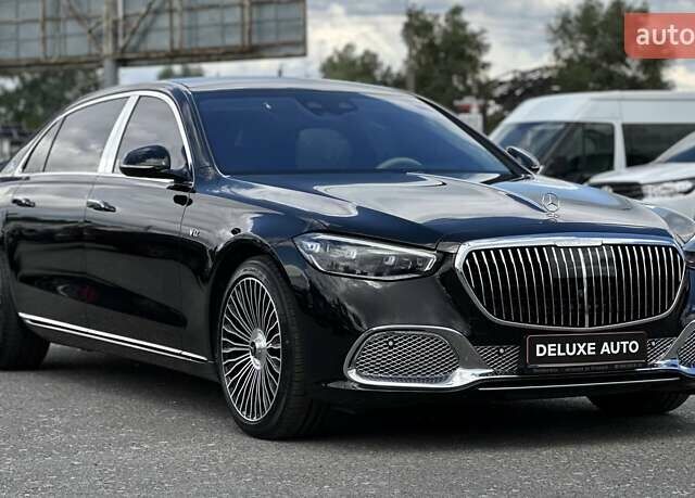 Черный Мерседес Майбах, объемом двигателя 6 л и пробегом 19 тыс. км за 209900 $, фото 4 на Automoto.ua