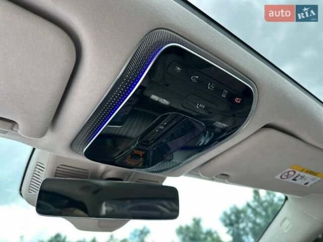 Черный Мерседес Майбах, объемом двигателя 6 л и пробегом 19 тыс. км за 209900 $, фото 55 на Automoto.ua