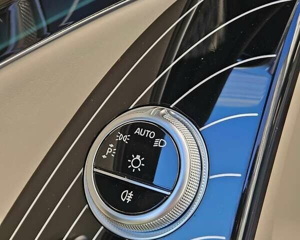 Черный Мерседес Майбах, объемом двигателя 3.98 л и пробегом 30 тыс. км за 195000 $, фото 45 на Automoto.ua