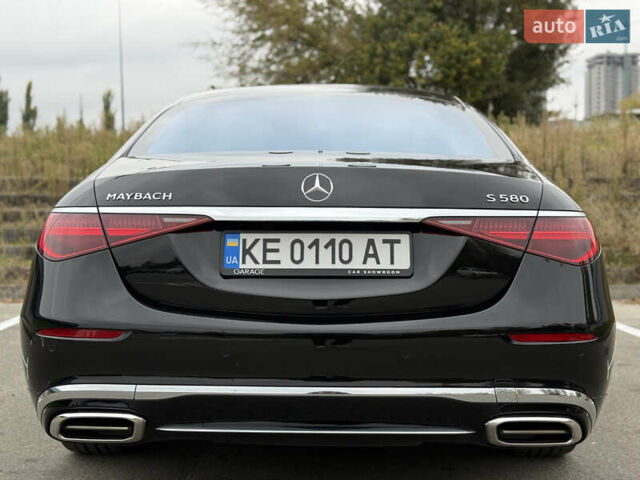 Черный Мерседес Майбах, объемом двигателя 3.98 л и пробегом 18 тыс. км за 208888 $, фото 28 на Automoto.ua