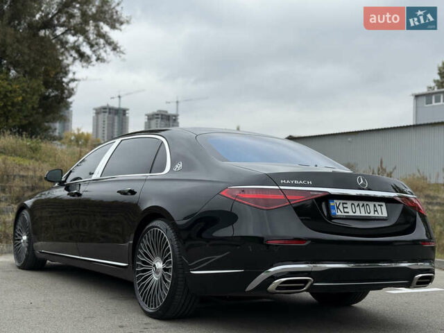 Черный Мерседес Майбах, объемом двигателя 3.98 л и пробегом 18 тыс. км за 208888 $, фото 26 на Automoto.ua