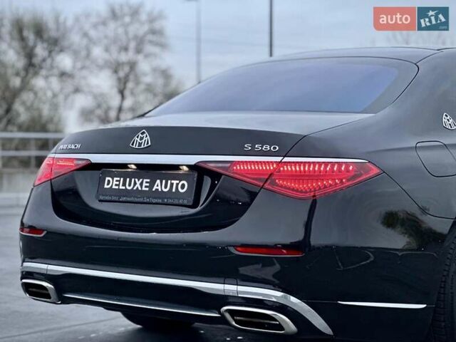 Черный Мерседес Майбах, объемом двигателя 3.98 л и пробегом 44 тыс. км за 190000 $, фото 12 на Automoto.ua