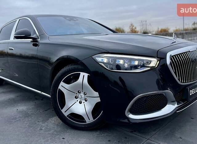 Черный Мерседес Майбах, объемом двигателя 3.98 л и пробегом 44 тыс. км за 190000 $, фото 9 на Automoto.ua