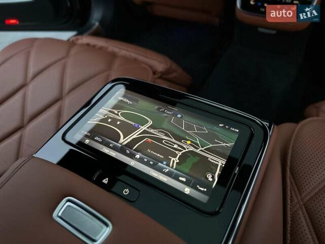 Черный Мерседес Майбах, объемом двигателя 3.98 л и пробегом 44 тыс. км за 190000 $, фото 72 на Automoto.ua