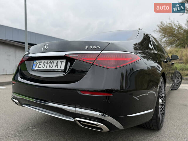 Черный Мерседес Майбах, объемом двигателя 3.98 л и пробегом 18 тыс. км за 208888 $, фото 13 на Automoto.ua