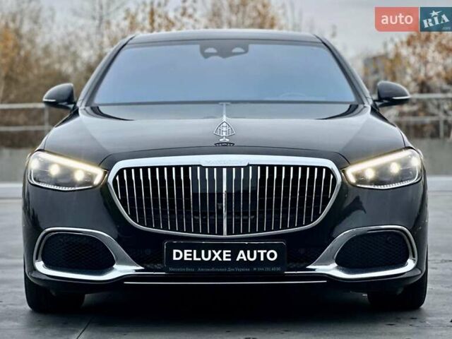 Черный Мерседес Майбах, объемом двигателя 3.98 л и пробегом 44 тыс. км за 190000 $, фото 5 на Automoto.ua