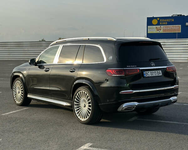 Черный Мерседес Майбах, объемом двигателя 4 л и пробегом 90 тыс. км за 165000 $, фото 6 на Automoto.ua