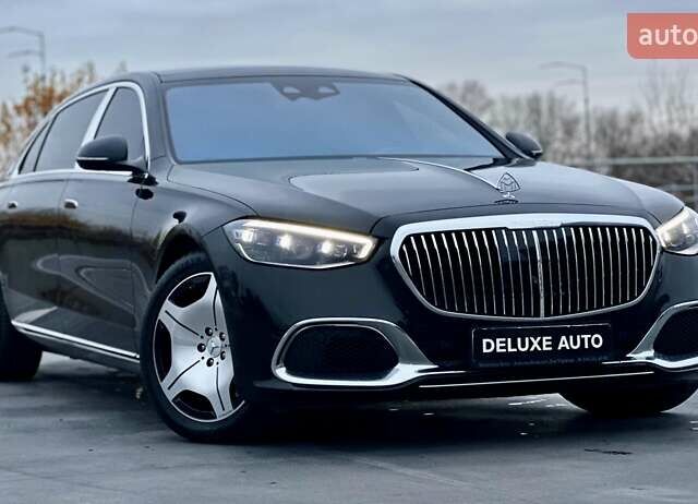 Черный Мерседес Майбах, объемом двигателя 3.98 л и пробегом 44 тыс. км за 190000 $, фото 11 на Automoto.ua