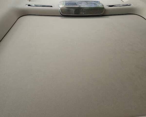 Черный Мерседес Майбах, объемом двигателя 3.98 л и пробегом 30 тыс. км за 195000 $, фото 38 на Automoto.ua