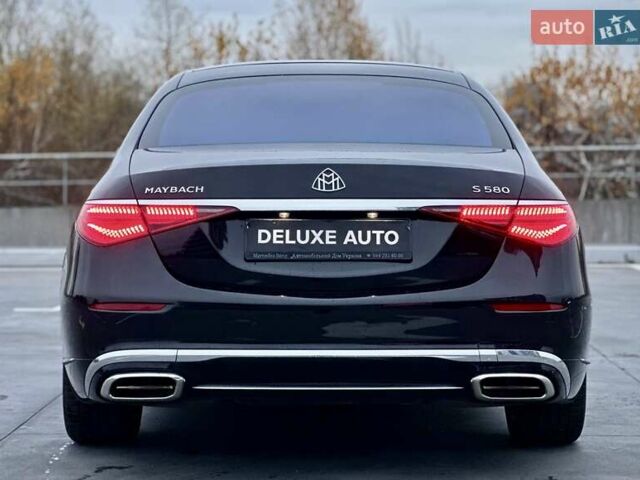 Черный Мерседес Майбах, объемом двигателя 3.98 л и пробегом 44 тыс. км за 190000 $, фото 19 на Automoto.ua