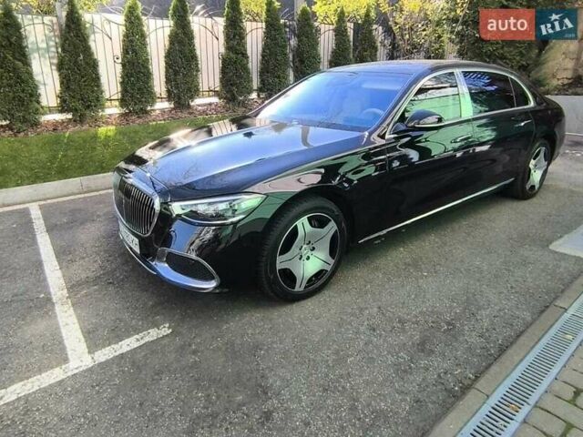 Черный Мерседес Майбах, объемом двигателя 3.98 л и пробегом 30 тыс. км за 195000 $, фото 24 на Automoto.ua