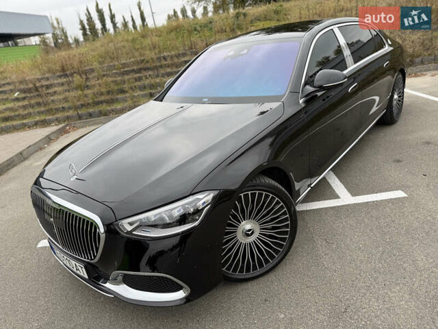 Черный Мерседес Майбах, объемом двигателя 3.98 л и пробегом 18 тыс. км за 208888 $, фото 37 на Automoto.ua