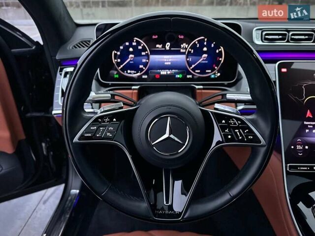Черный Мерседес Майбах, объемом двигателя 3.98 л и пробегом 44 тыс. км за 190000 $, фото 76 на Automoto.ua