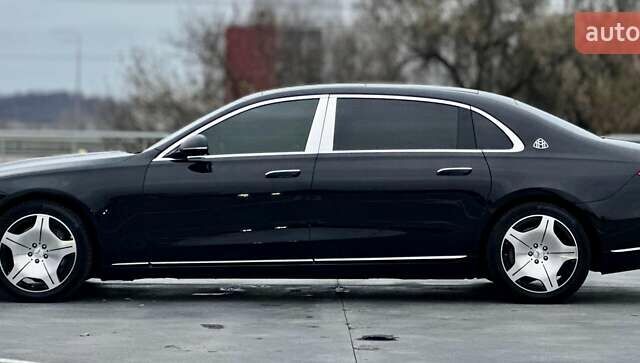 Черный Мерседес Майбах, объемом двигателя 3.98 л и пробегом 44 тыс. км за 190000 $, фото 1 на Automoto.ua