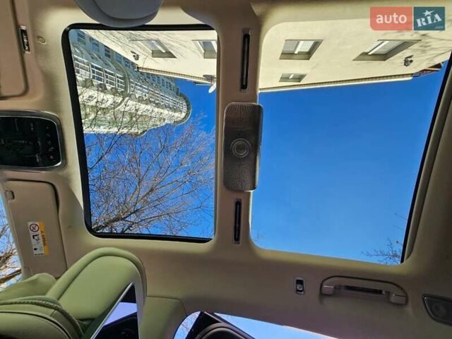 Черный Мерседес Майбах, объемом двигателя 3.98 л и пробегом 30 тыс. км за 195000 $, фото 41 на Automoto.ua