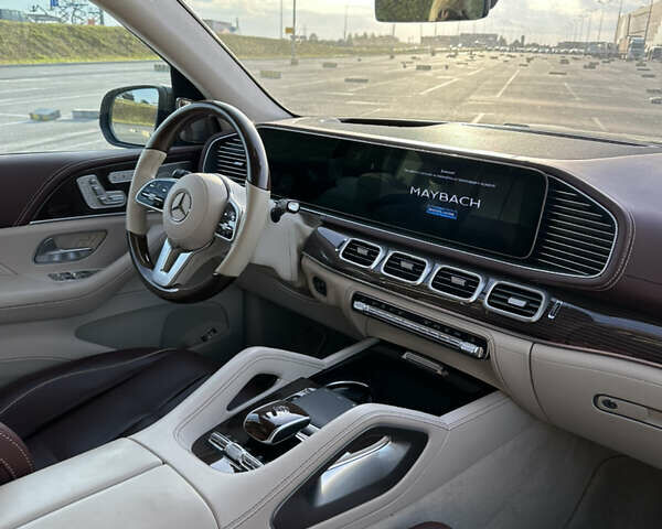 Черный Мерседес Майбах, объемом двигателя 4 л и пробегом 90 тыс. км за 165000 $, фото 9 на Automoto.ua