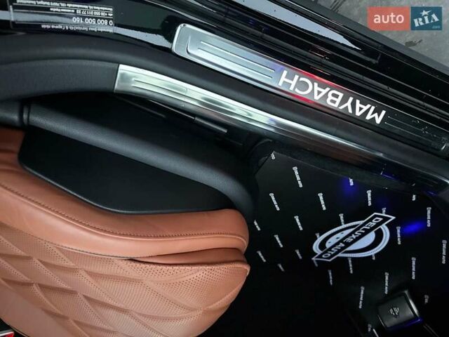 Черный Мерседес Майбах, объемом двигателя 3.98 л и пробегом 44 тыс. км за 190000 $, фото 31 на Automoto.ua