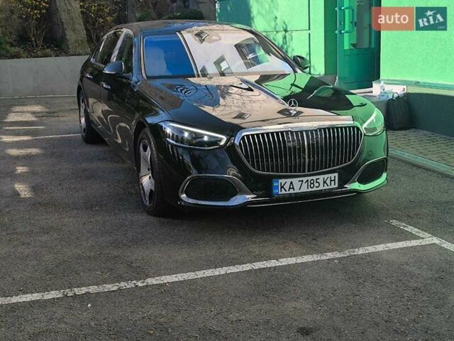 Черный Мерседес Майбах, объемом двигателя 3.98 л и пробегом 30 тыс. км за 195000 $, фото 6 на Automoto.ua