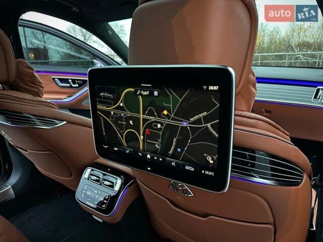 Черный Мерседес Майбах, объемом двигателя 3.98 л и пробегом 44 тыс. км за 190000 $, фото 67 на Automoto.ua