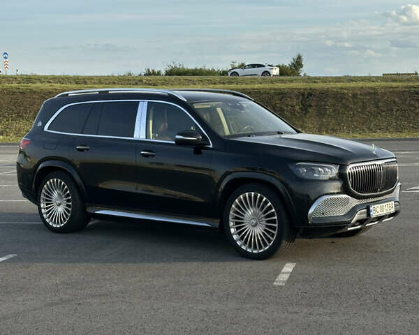 Черный Мерседес Майбах, объемом двигателя 4 л и пробегом 90 тыс. км за 165000 $, фото 5 на Automoto.ua