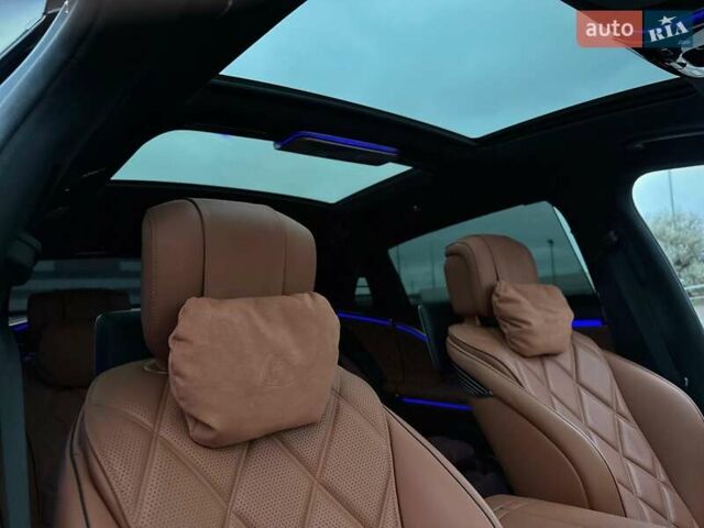 Черный Мерседес Майбах, объемом двигателя 3.98 л и пробегом 44 тыс. км за 190000 $, фото 53 на Automoto.ua