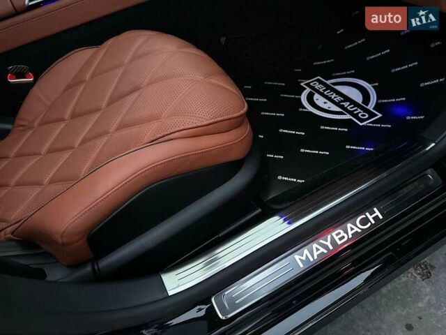 Черный Мерседес Майбах, объемом двигателя 3.98 л и пробегом 44 тыс. км за 190000 $, фото 41 на Automoto.ua