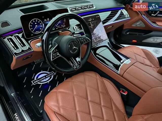 Черный Мерседес Майбах, объемом двигателя 3.98 л и пробегом 44 тыс. км за 190000 $, фото 36 на Automoto.ua