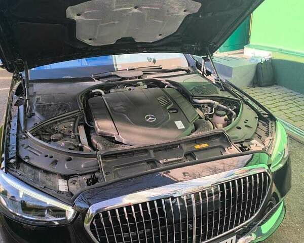 Черный Мерседес Майбах, объемом двигателя 3.98 л и пробегом 30 тыс. км за 195000 $, фото 42 на Automoto.ua