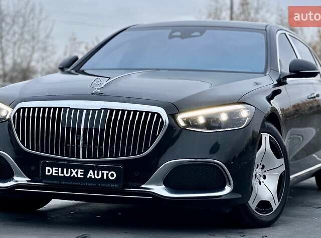 Черный Мерседес Майбах, объемом двигателя 3.98 л и пробегом 44 тыс. км за 190000 $, фото 8 на Automoto.ua