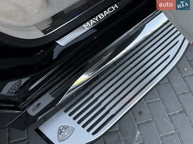 Черный Мерседес Майбах, объемом двигателя 4 л и пробегом 100 тыс. км за 150000 $, фото 9 на Automoto.ua