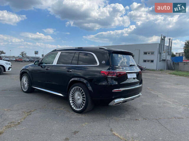 Черный Мерседес Майбах, объемом двигателя 4 л и пробегом 75 тыс. км за 155000 $, фото 2 на Automoto.ua