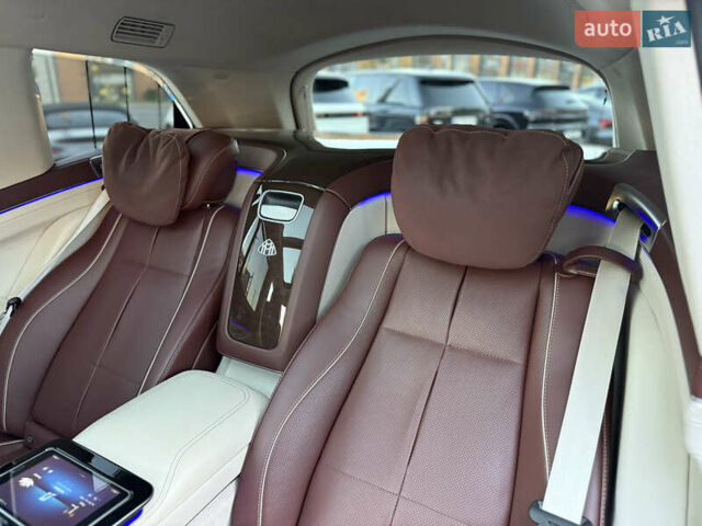 Чорний Мерседес Майбах, об'ємом двигуна 3.98 л та пробігом 98 тис. км за 154900 $, фото 69 на Automoto.ua