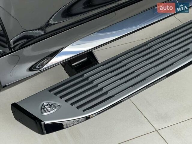 Черный Мерседес Майбах, объемом двигателя 3.98 л и пробегом 1 тыс. км за 233649 $, фото 38 на Automoto.ua