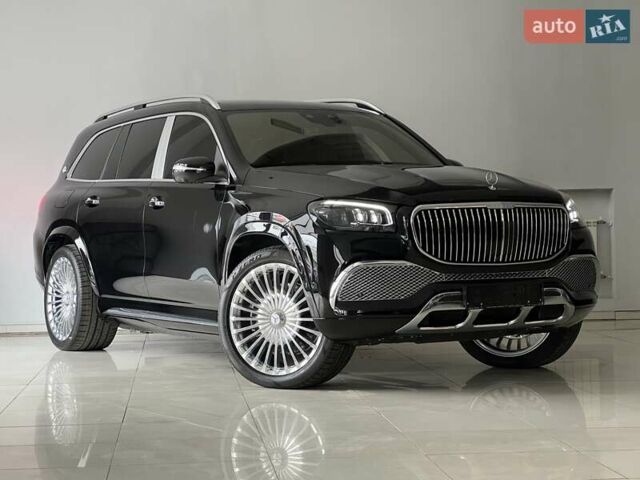 Черный Мерседес Майбах, объемом двигателя 3.98 л и пробегом 1 тыс. км за 233649 $, фото 2 на Automoto.ua