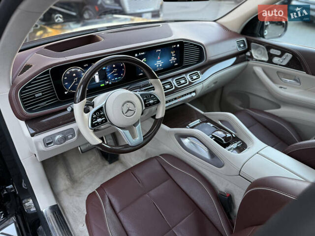 Чорний Мерседес Майбах, об'ємом двигуна 3.98 л та пробігом 98 тис. км за 154900 $, фото 28 на Automoto.ua