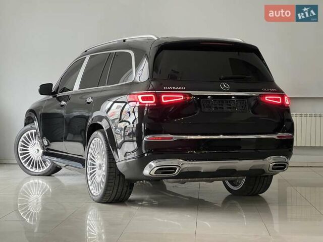 Черный Мерседес Майбах, объемом двигателя 3.98 л и пробегом 1 тыс. км за 233649 $, фото 8 на Automoto.ua