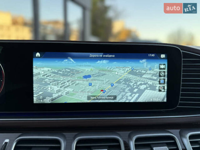 Чорний Мерседес Майбах, об'ємом двигуна 3.98 л та пробігом 98 тис. км за 154900 $, фото 40 на Automoto.ua