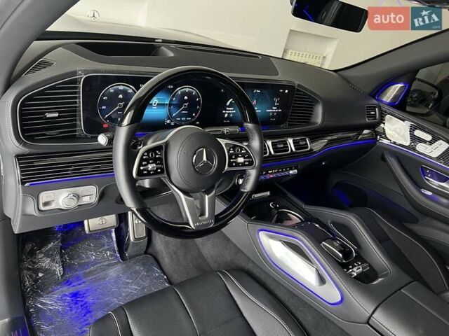 Черный Мерседес Майбах, объемом двигателя 3.98 л и пробегом 1 тыс. км за 233649 $, фото 15 на Automoto.ua