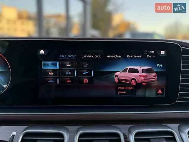 Чорний Мерседес Майбах, об'ємом двигуна 3.98 л та пробігом 98 тис. км за 154900 $, фото 46 на Automoto.ua