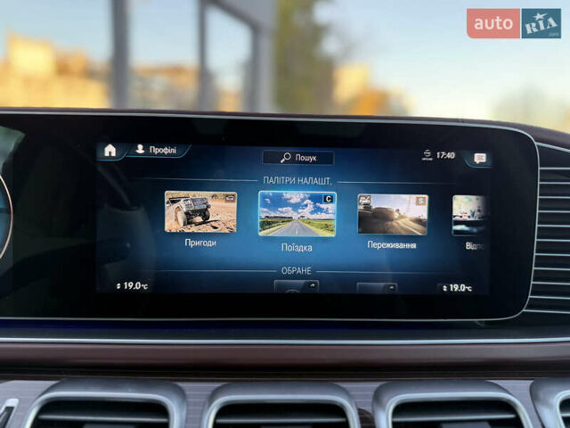 Чорний Мерседес Майбах, об'ємом двигуна 3.98 л та пробігом 98 тис. км за 154900 $, фото 42 на Automoto.ua