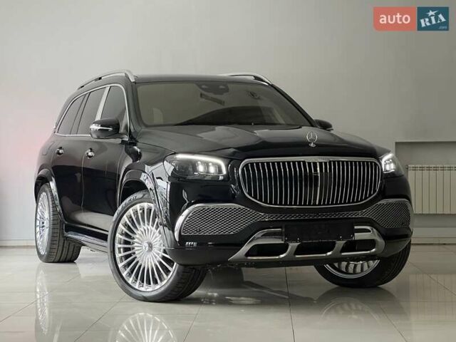 Черный Мерседес Майбах, объемом двигателя 3.98 л и пробегом 1 тыс. км за 233649 $, фото 1 на Automoto.ua