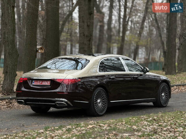 Коричневый Мерседес Майбах, объемом двигателя 4 л и пробегом 3 тыс. км за 250000 $, фото 4 на Automoto.ua